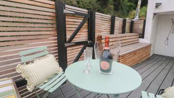 Cottage | Outdoor dining