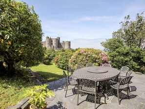 Tempat makan outdoor