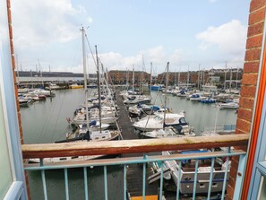Marina - 15 Sovereign House (Milford Haven)