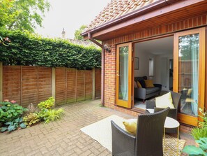 Terrace/patio - The Annexe at Number 4 (Norwich)