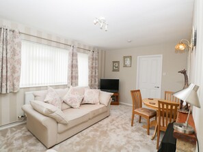 Living area - Ground Floor Annex (Chipping Norton)