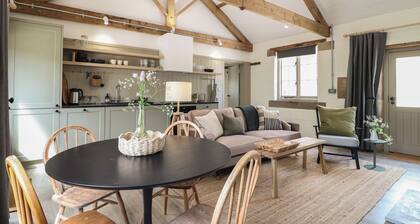 Oak Cottage - Fold Yards