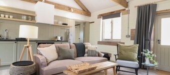 Oak Cottage - Fold Yards