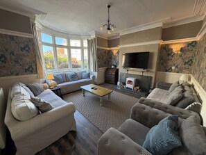Cottage | Living area - Avalon Lodge (Bridlington)