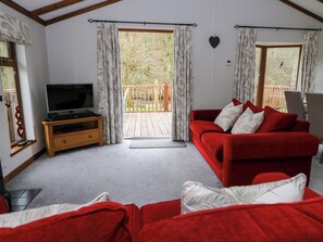 Living area - 2 Riverside Lodge (Boncath)