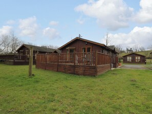 Exterior - 2 Riverside Lodge (Boncath)