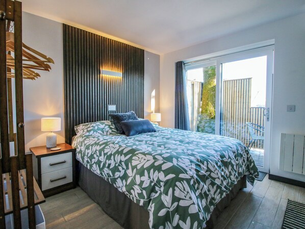 1 bedroom, individually decorated, individually furnished, free WiFi