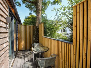 Cottage | Outdoor dining