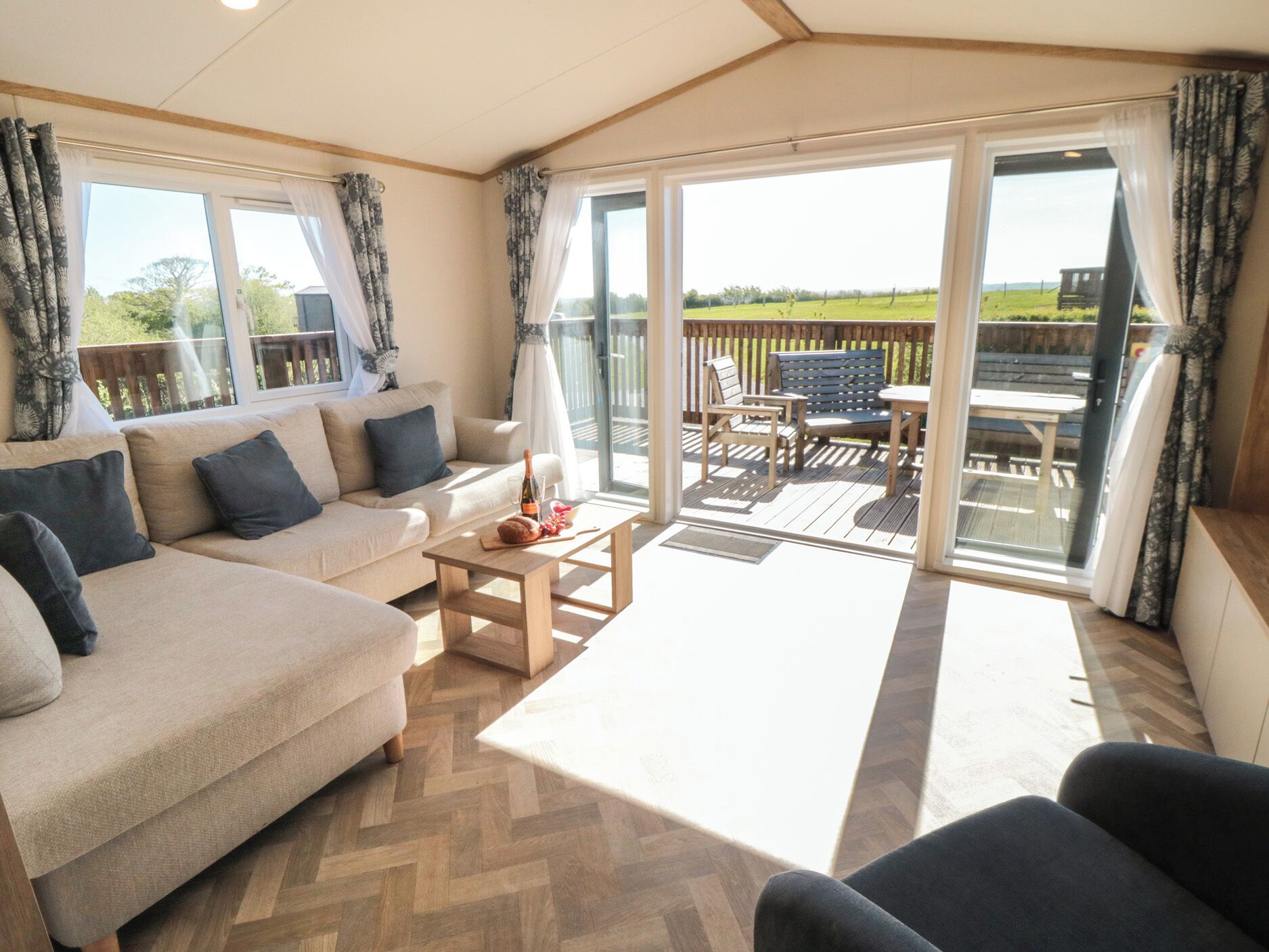 Cottage | Living area