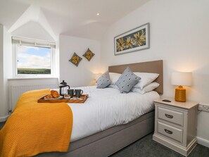 5 bedrooms, individually decorated, individually furnished, free WiFi - Buddicombe House (Ilfracombe)