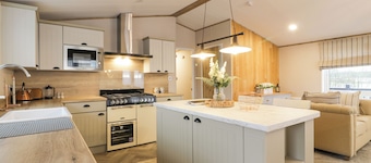 Debonair Lodge