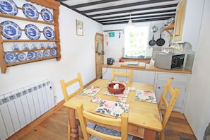 Dining - Ivy House (Caernarfon)