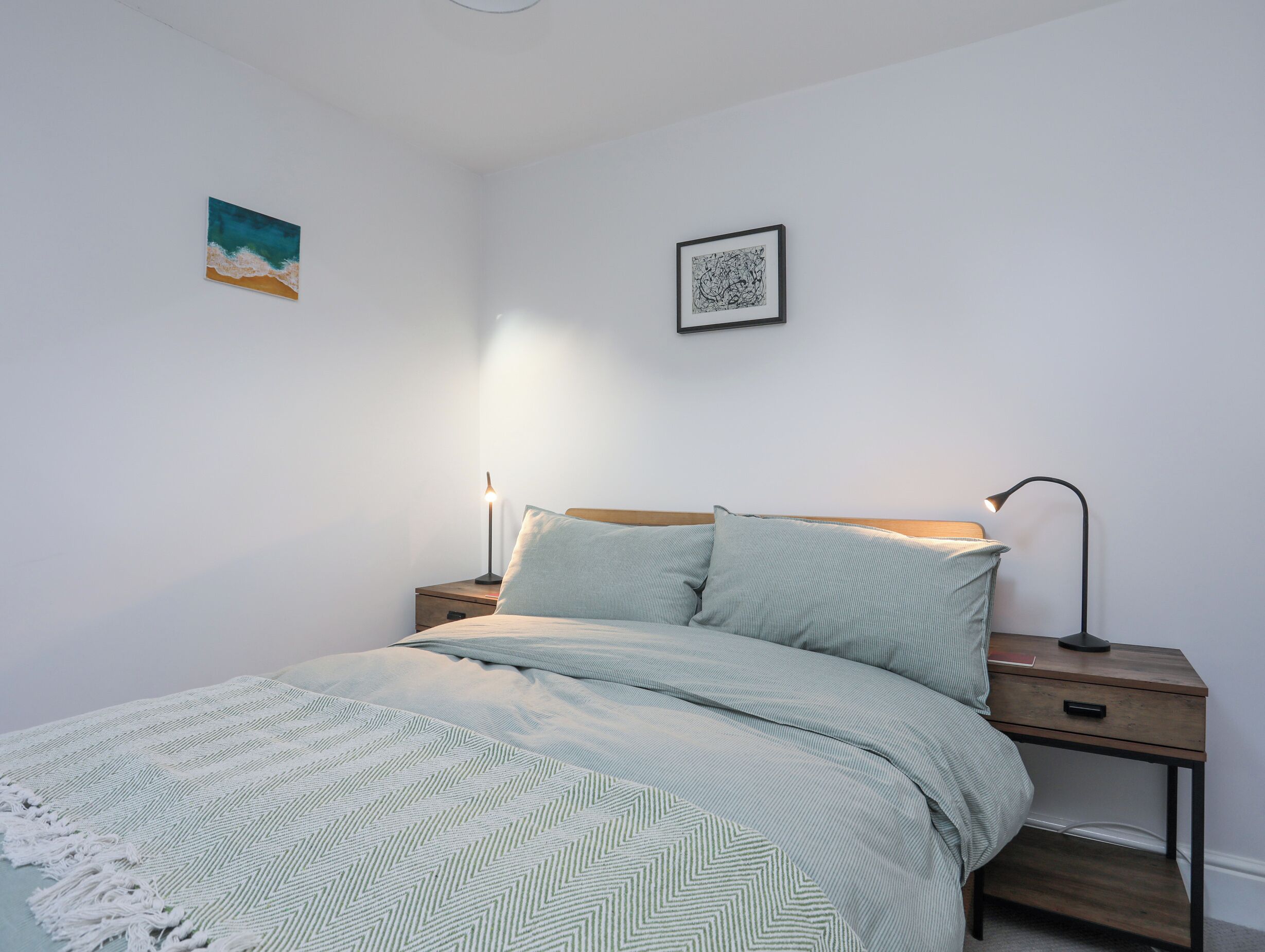 3 bedrooms, individually decorated, individually furnished, free WiFi