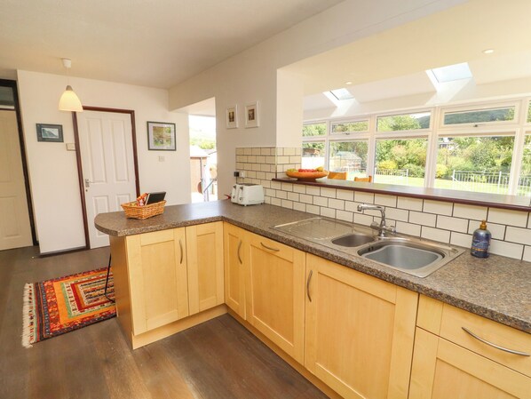 Fridge, dishwasher, electric kettle, toaster
