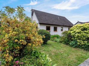 Property grounds - Mo Dhachaidh (Roybridge)