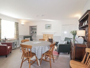 คอทเทจ | ภายใน