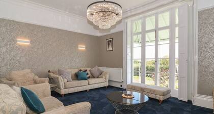 Buckland House and Annex