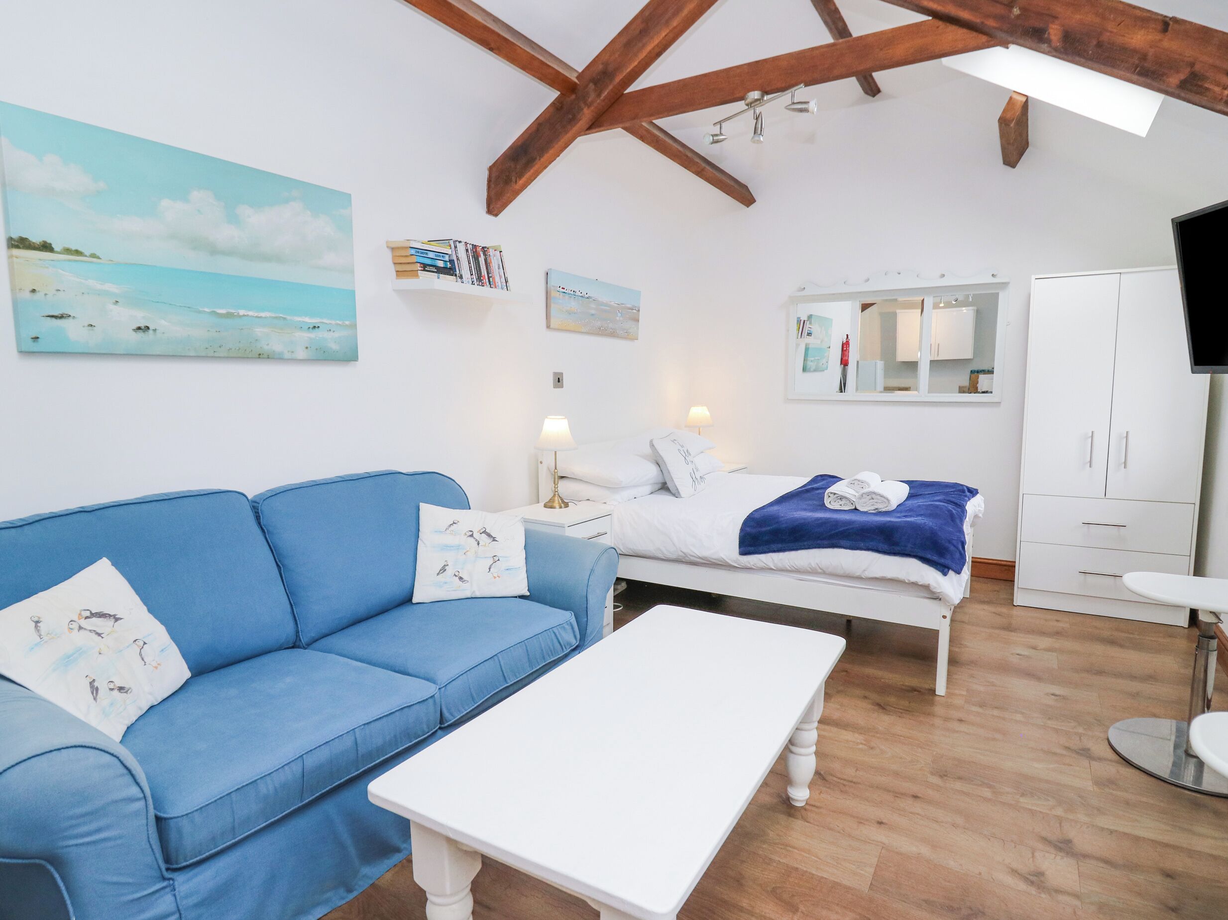 1 bedroom, individually decorated, individually furnished, free WiFi