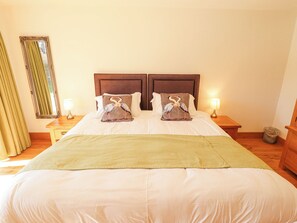 3 bedrooms, individually decorated, individually furnished, free WiFi