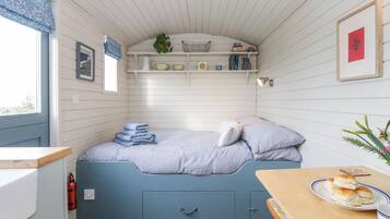 1 Schlafzimmer, individuell dekoriert, individuell eingerichtet