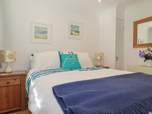 4 makuuhuonetta, yksilöllisesti sisustettu, yksilöllisesti kalustettu