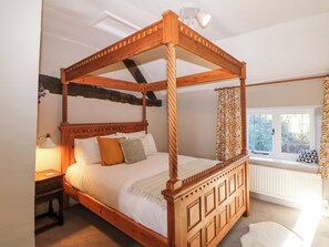 5 Schlafzimmer, individuell dekoriert, individuell eingerichtet