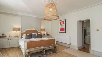 5 bedrooms, free WiFi, individually decorated, individually furnished