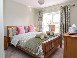 1 habitación, decoración personalizada y muebles diferentes 