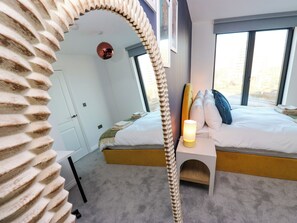 2 slaapkamers, individueel gedecoreerd, individueel gemeubileerd