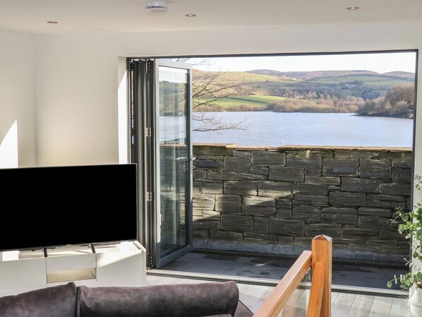 Living area - Lake Bank Views (Littleborough)