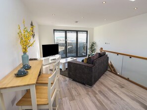 Living area - Lake Bank Views (Littleborough)