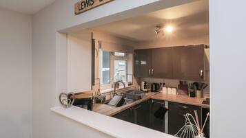 Fridge, dishwasher, electric kettle, toaster