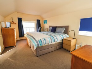 1 habitación, decoración personalizada y muebles diferentes
