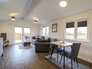 Living area - Cuckoo (Huntingdon)