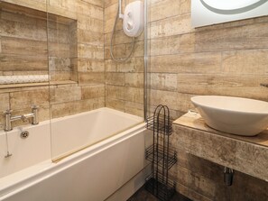 Shower - The Old Smithy (Lynton)