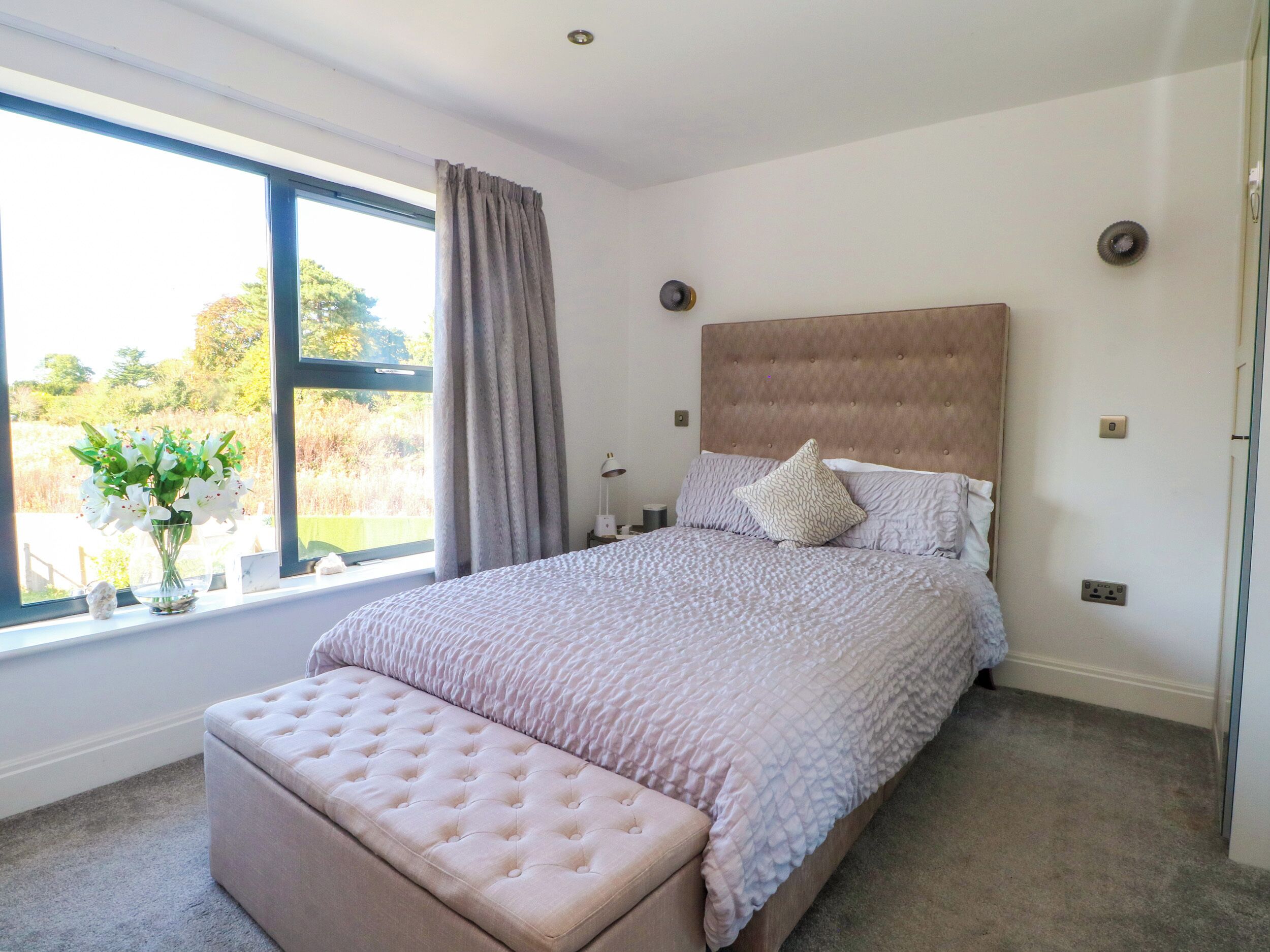 7 bedrooms, individually decorated, individually furnished, free WiFi