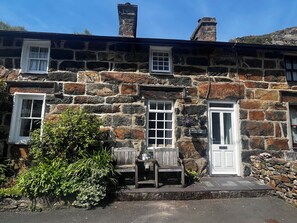 Cottage | Interior - Quarryman's Cottage (Caernarfon)
