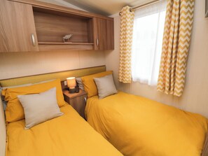 2 bedrooms, individually decorated, individually furnished, free WiFi - Casa Cayton Beach (Scarborough)