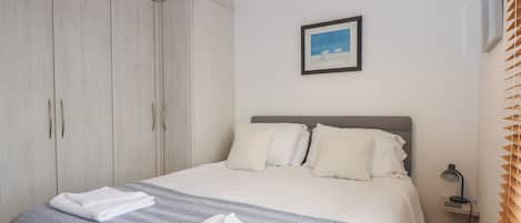 2 bedrooms, individually decorated, individually furnished, free WiFi