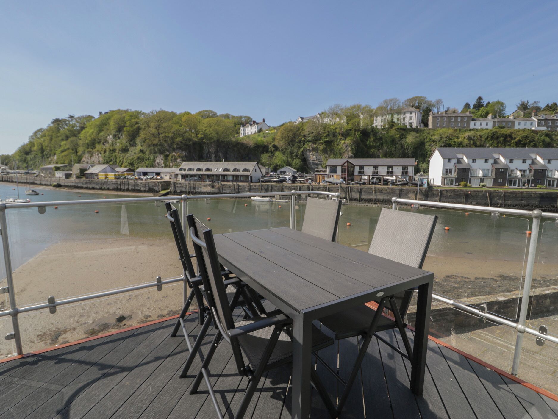 Cottage | Outdoor dining