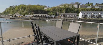 Seafarer's Haven