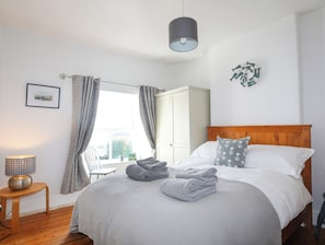 3 bedrooms, individually decorated, individually furnished, free WiFi
