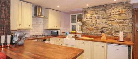 Fridge, dishwasher, electric kettle, toaster