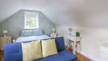 1 bedroom, individually decorated, individually furnished, free WiFi