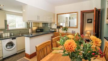 Fridge, dishwasher, electric kettle, toaster