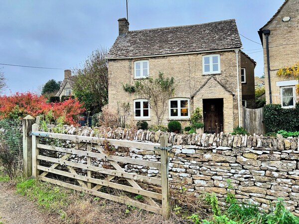 Meadow View Cottage - Bibury