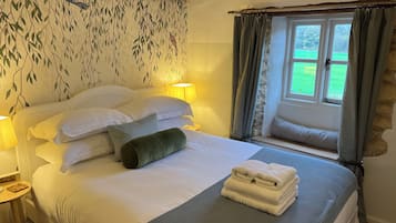 3 bedrooms, individually decorated, individually furnished, free WiFi