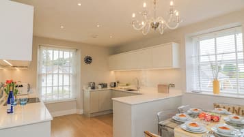 Fridge, dishwasher, cookware/dishes/utensils