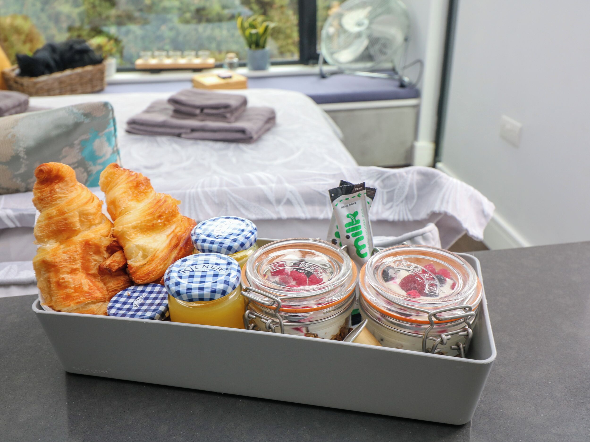 1 Schlafzimmer, individuell dekoriert, individuell eingerichtet