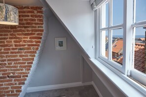 Interior - Jet Cottage (Whitby)
